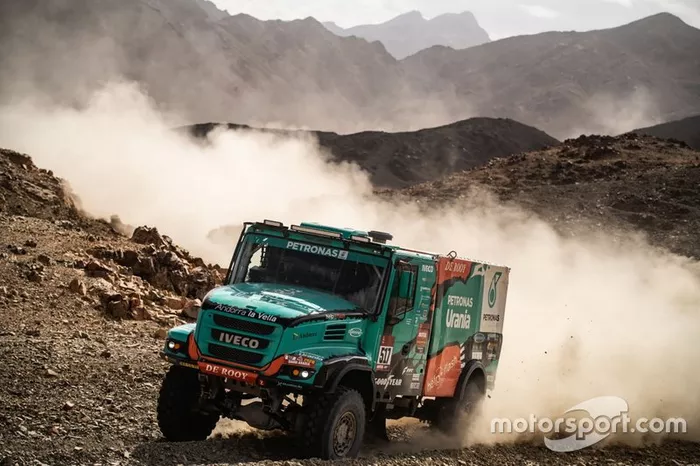 #517 Team De Rooy IVECO: Albert Llovera