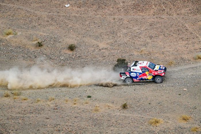 #304 Toyota Gazoo Racing: Giniel De Villiers, Alex Haro Bravo