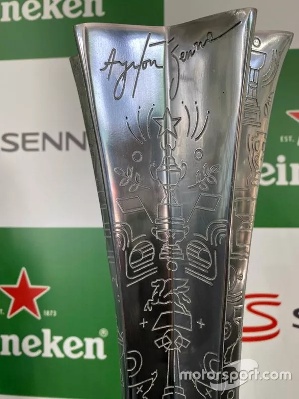 Troféu do GP do Brasil - homenagem a Ayrton Senna