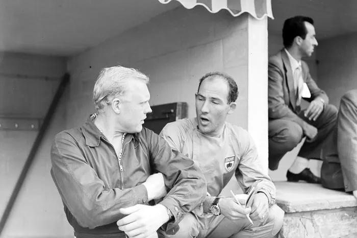 Mike Hawthorn, Ferrari e Stirling Moss, Vanwall