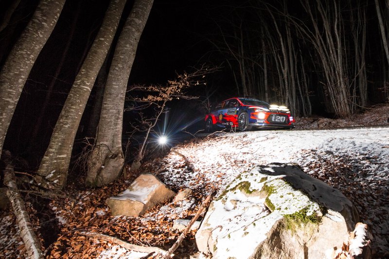 Тьєррі Ньовілль, Ніколя Жільсуль, Hyundai Motorsport Hyundai i20 Coupe WRC