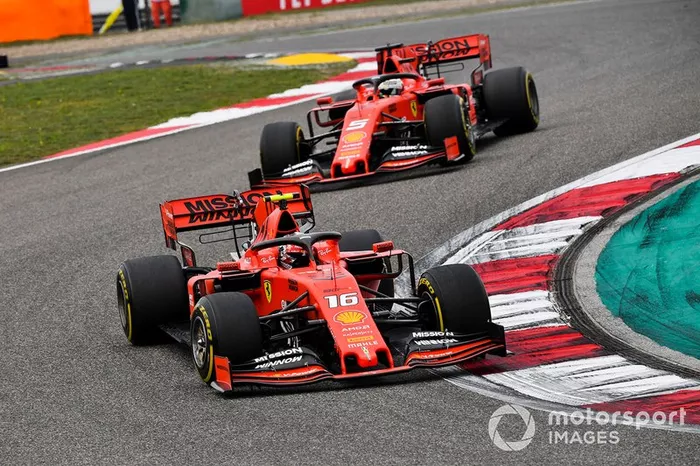 Ordem de equipe da Ferrari: logo a escuderia italina deu a ordem para o piloto monegasco deixar o alemão passar