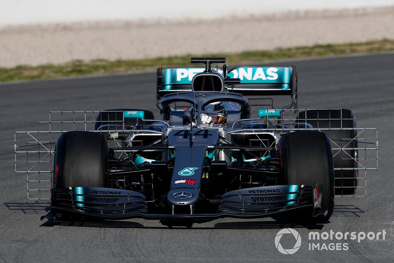 Lewis Hamilton, Mercedes-AMG F1 W10 avec des capteurs aéro