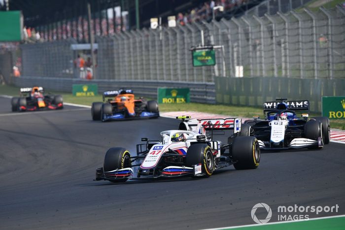 Mick Schumacher, Haas VF-21 , George Russell, Williams FW43B, Daniel Ricciardo, McLaren MCL35M