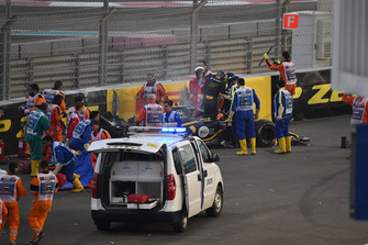 Crash Nico Hulkenberg, Renault Sport F1 Team R.S. 18