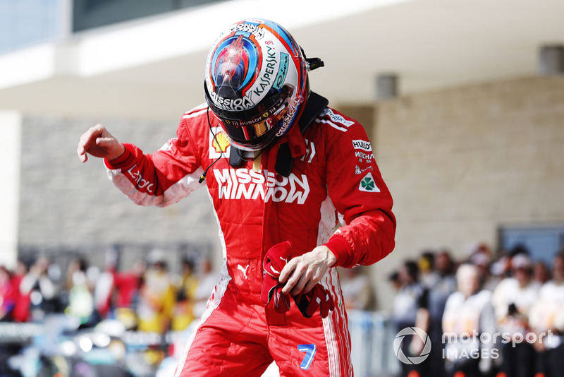 Kimi Raikkonen, Ferrari, vainqueur, dans le parc fermé