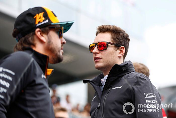 Fernando Alonso, McLaren, y Stoffel Vandoorne, McLaren