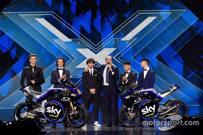 Luca Marini, Nicolò Bulega, Francesco Bagnaia, Guido Meda, Dennis Foggia y Celestino Vietti Ramus