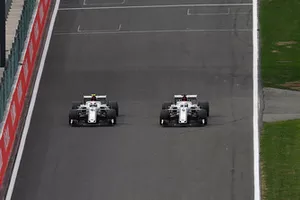 Charles Leclerc, Sauber C37 et Marcus Ericsson, Sauber C37
