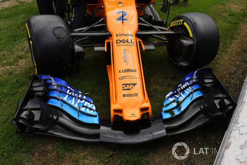 The car of Stoffel Vandoorne, McLaren MCL33 after crashing in FP3