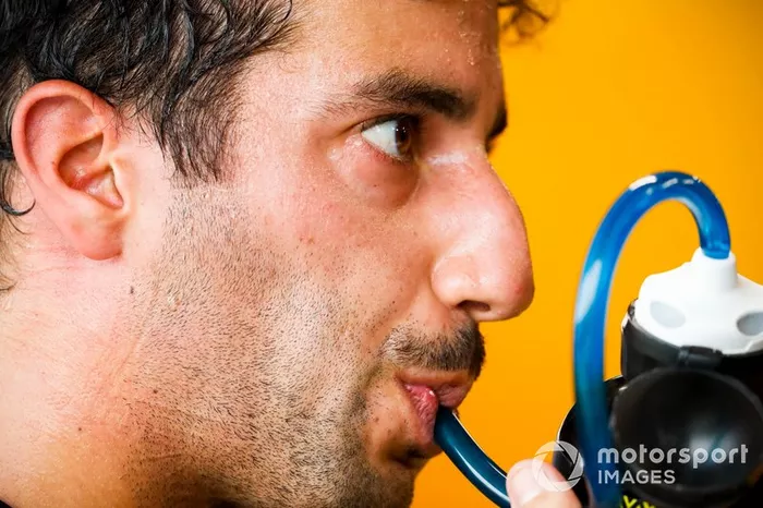 8 - Daniel Ricciardo: 1'38.095