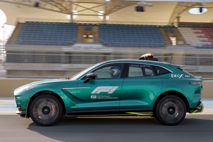 Coche médico Aston Martin