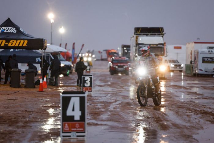 #137 Nomade Racing: Mathieu Troquier