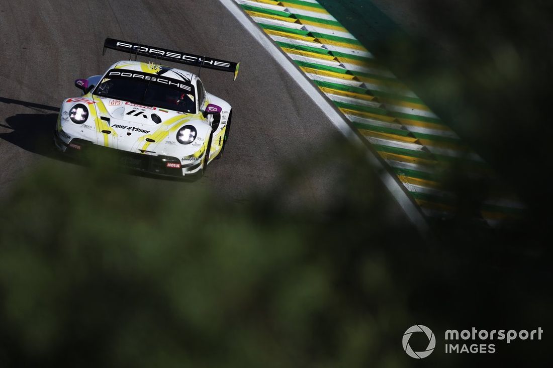 #92 Manthey Purerxcing Porsche 911 GT3 R LMGT3: Aliaksandr Malykhin, Joel Sturm, Klaus Bachler