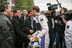 Jean-Eric Vergne, DS Virgin Racing with Manuel Valls, Prime Minister of France, Alejandro Agag, Form