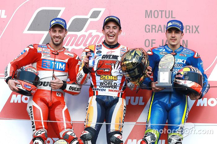 Podio: Marc Marquez ganador de la carrera, Repsol Honda Team, Andrea Dovizioso segundo clasificado, Ducati Team, Maverick Viñales tercer clasificado, Team Suzuki Ecstar MotoGP