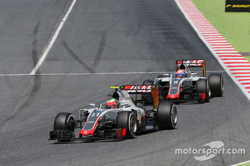 Esteban Gutierrez, Haas F1 Team und Romain Grosjean, Haas F1 Team