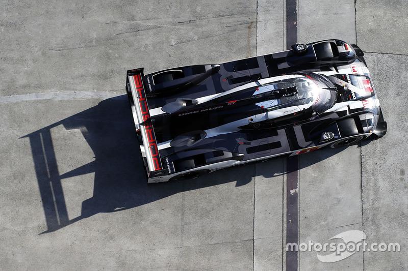 5. #1 Porsche Team Porsche 919 Hybrid: Тімо Бернхард, Марк Веббер, Брендон Хартлі
