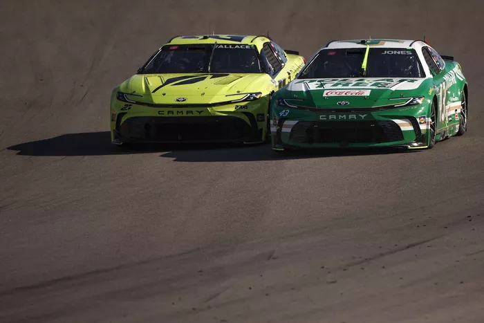 Bubba Wallace, 23XI Racing, Erik Jones, Legacy Motor Club