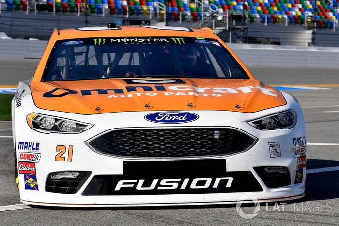 Paul Menard, Wood Brothers Racing, Omnicraft Auto Parts \ Quick Lane Tire & Auto Center Ford Fusion