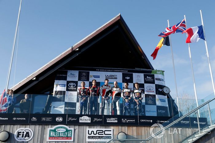 Podio: Elfyn Evans, Daniel Barritt, Ford Fiesta WRC, M-Sport, Thierry Neuville, Nicolas Gilsoul, Hyundai i20 WRC, Hyundai Motorsport, Sébastien Ogier, Julien Ingrassia, Ford Fiesta WRC, M-Sport