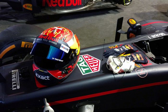Max Verstappen, Red Bull Racing kask