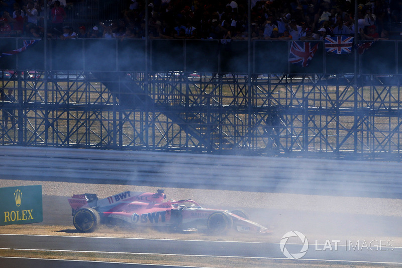 Sergio Perez, Force India VJM11, accidente