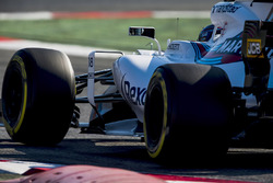 Ленс Стролл, Williams FW40