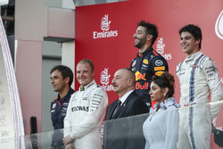 Pierre Wache, Red Bull Racing, Valtteri Bottas, Mercedes AMG F1, Daniel Ricciardo, Red Bull Racing y