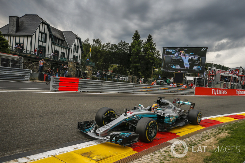 2017: Lewis Hamilton, Mercedes F1 W08 EQ Power