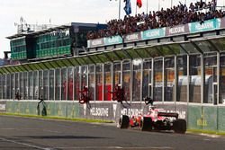 Sebastian Vettel, Ferrari SF70H takes the win