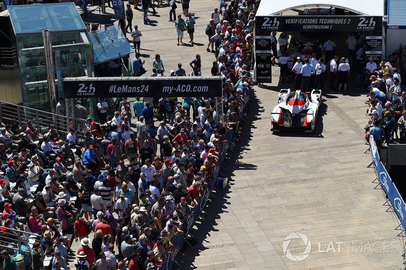 №8 Toyota Gazoo Racing Toyota TS050 Hybrid: Энтони Дэвидсон, Себастьен Буэми, Казуки Накаджима