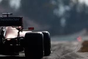 Dans le rétroviseur de Charles Leclerc, Ferrari SF90 