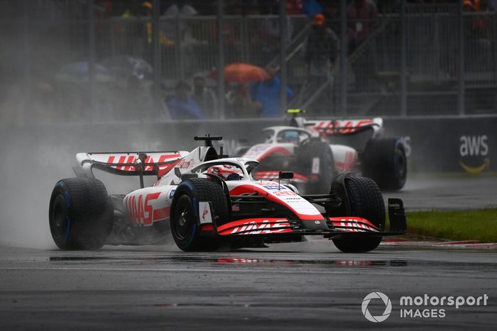 Kevin Magnussen, Haas VF-22, Mick Schumacher, Haas VF-22