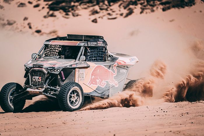 #301 Red Bull Off-Road Team USA: Cristina Gutierrez, Francois Cazalet