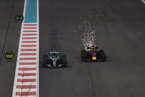 Valtteri Bottas, Mercedes-AMG F1 W09 en Daniel Ricciardo, Red Bull Racing RB14