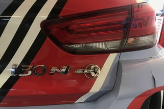Hyundai i30 N TCR, dettaglio del fanale posteriore