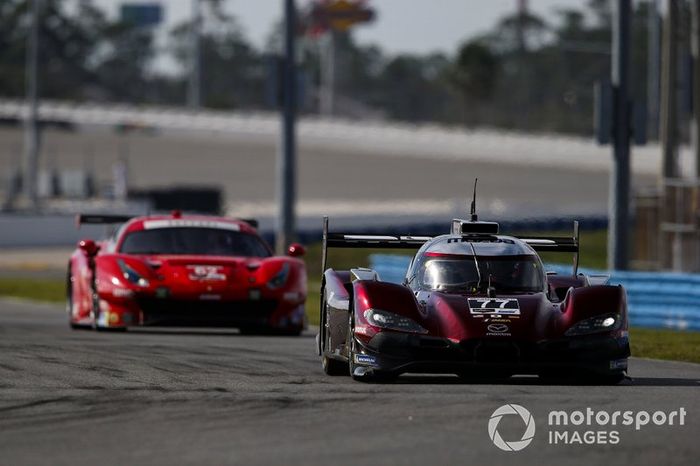 #77 Mazda Team Joest Mazda DPi, DPi: Oliver Jarvis, Tristan Nunez, Timo Bernhard, Rene Rast