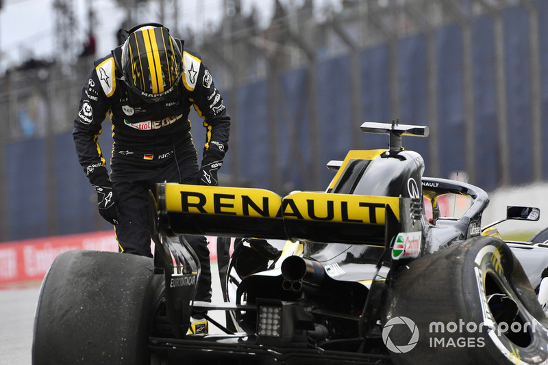 Nico Hulkenberg, Renault Sport F1 Team R.S. 18, dopo l'incidente nelle FP2