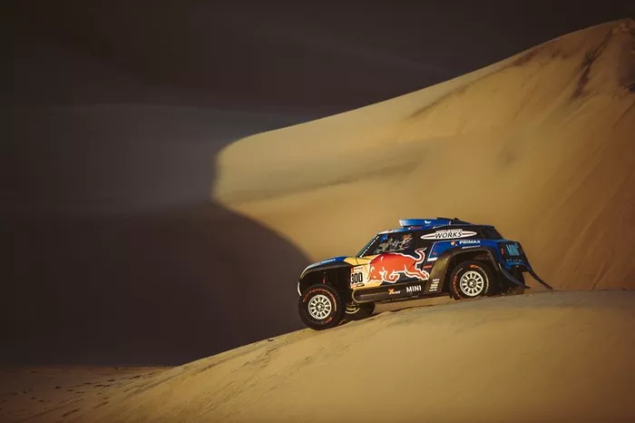 #300 X-Raid Mini JCW Team: Carlos Sainz, Lucas Cruz
