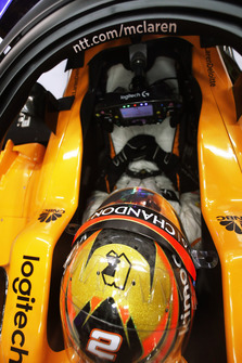 Stoffel Vandoorne, McLaren, dans son cockpit