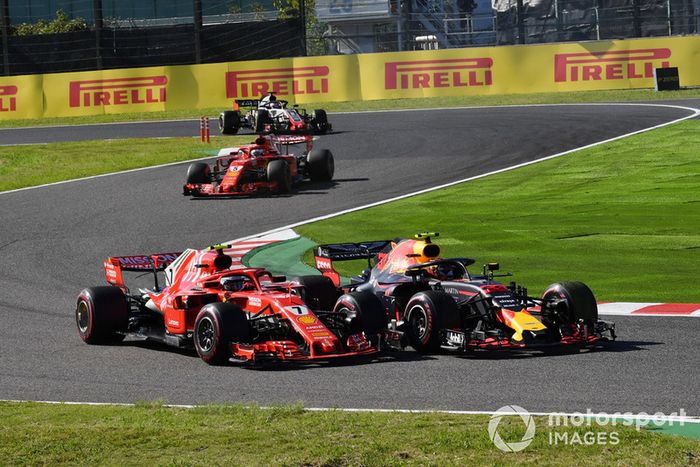 Kimi Raikkonen, Ferrari SF71H y Max Verstappen, Red Bull Racing RB14