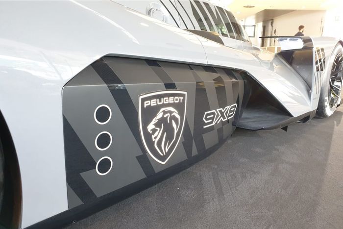Detalles Peugeot Hypercar 9X8