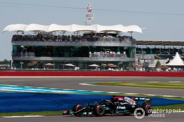 Lewis Hamilton, Mercedes W12