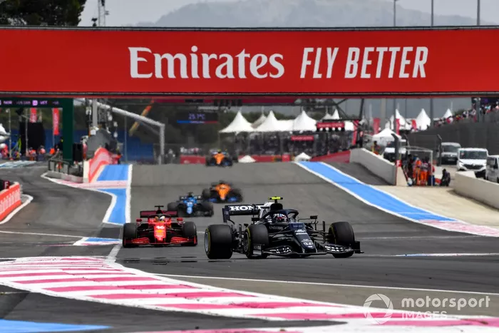 Pierre Gasly, AlphaTauri AT02, Charles Leclerc, Ferrari SF21