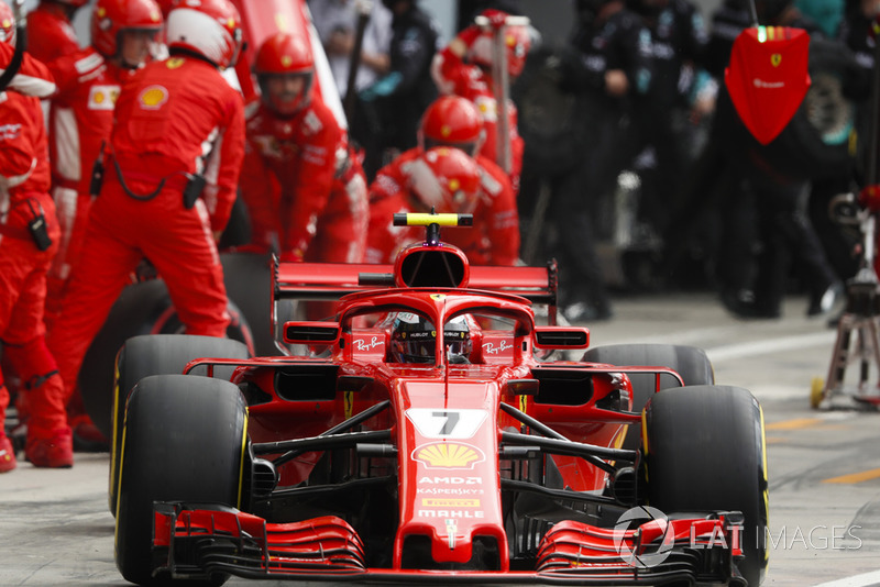 Kimi Raikkonen, Ferrari SF71H, pit stop