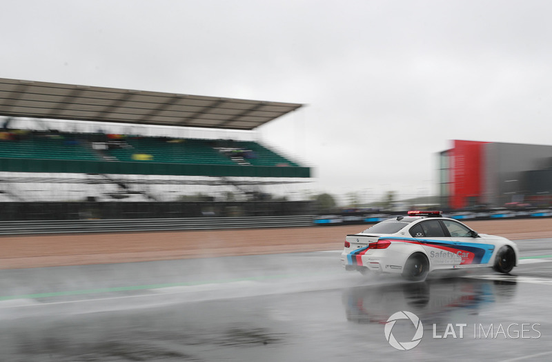 Safety car
