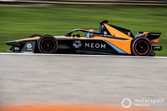 Jake Hughes, McLaren