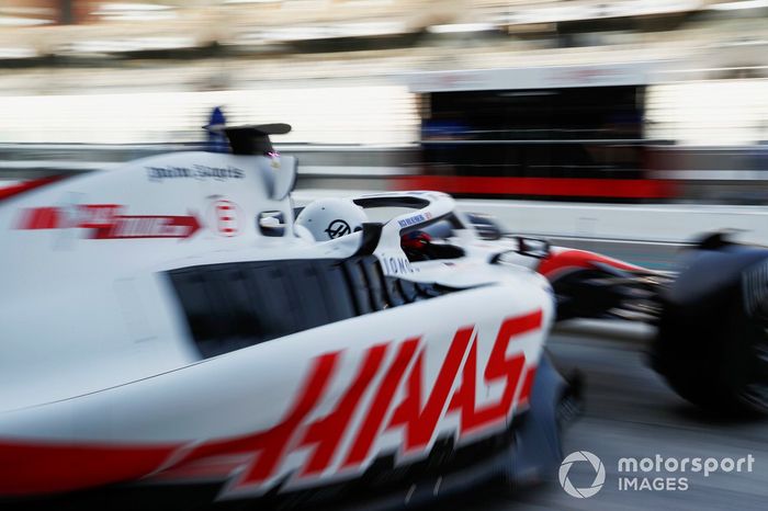 Nico Hulkenberg, Haas VF-22 