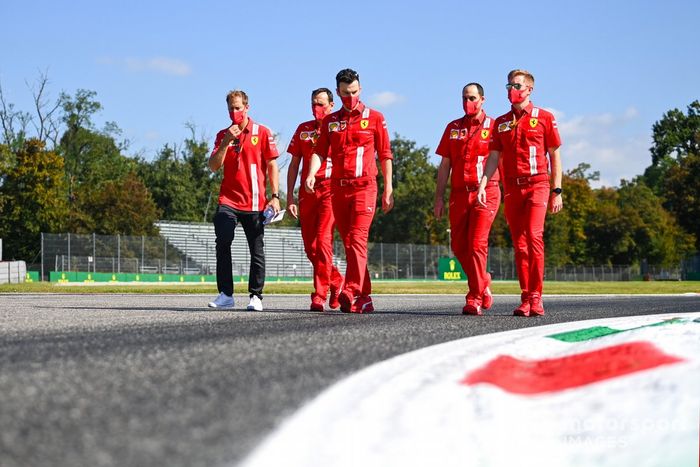 Sebastian Vettel, Ferrari, recorre la pista